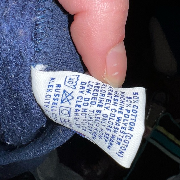 2/$30 Vintage Russell Athletic TN Navy Cropped Raw Hem Long Sleeve Pullover XL - Picture 11 of 12